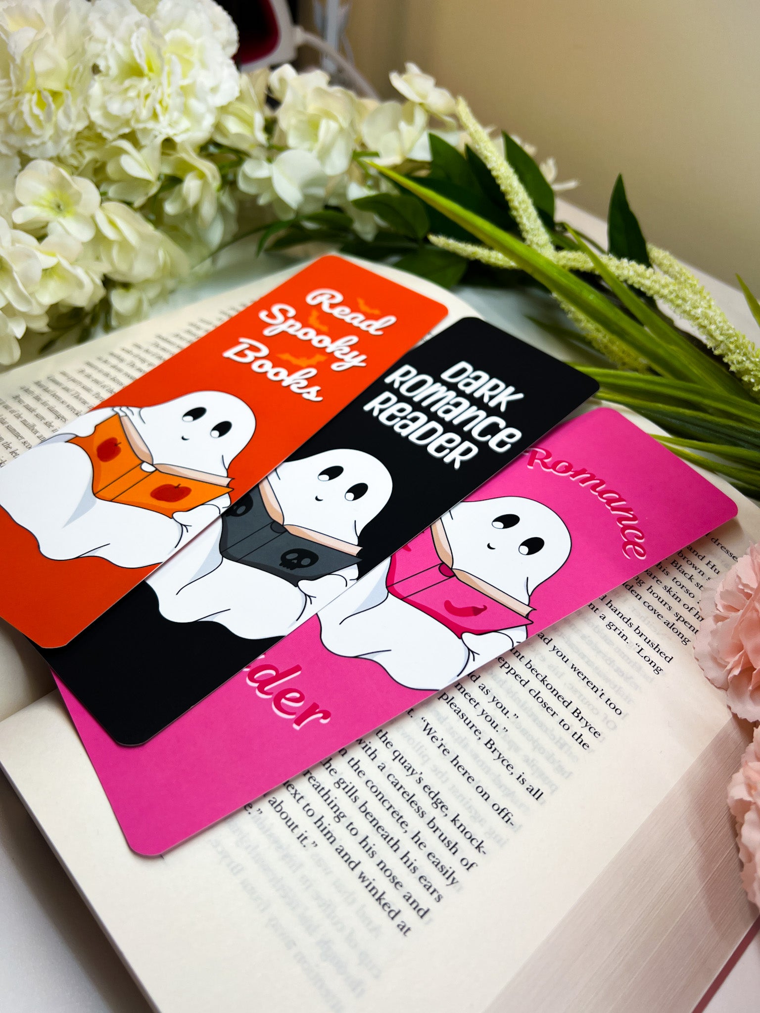 Reader Ghost Bookmark Set