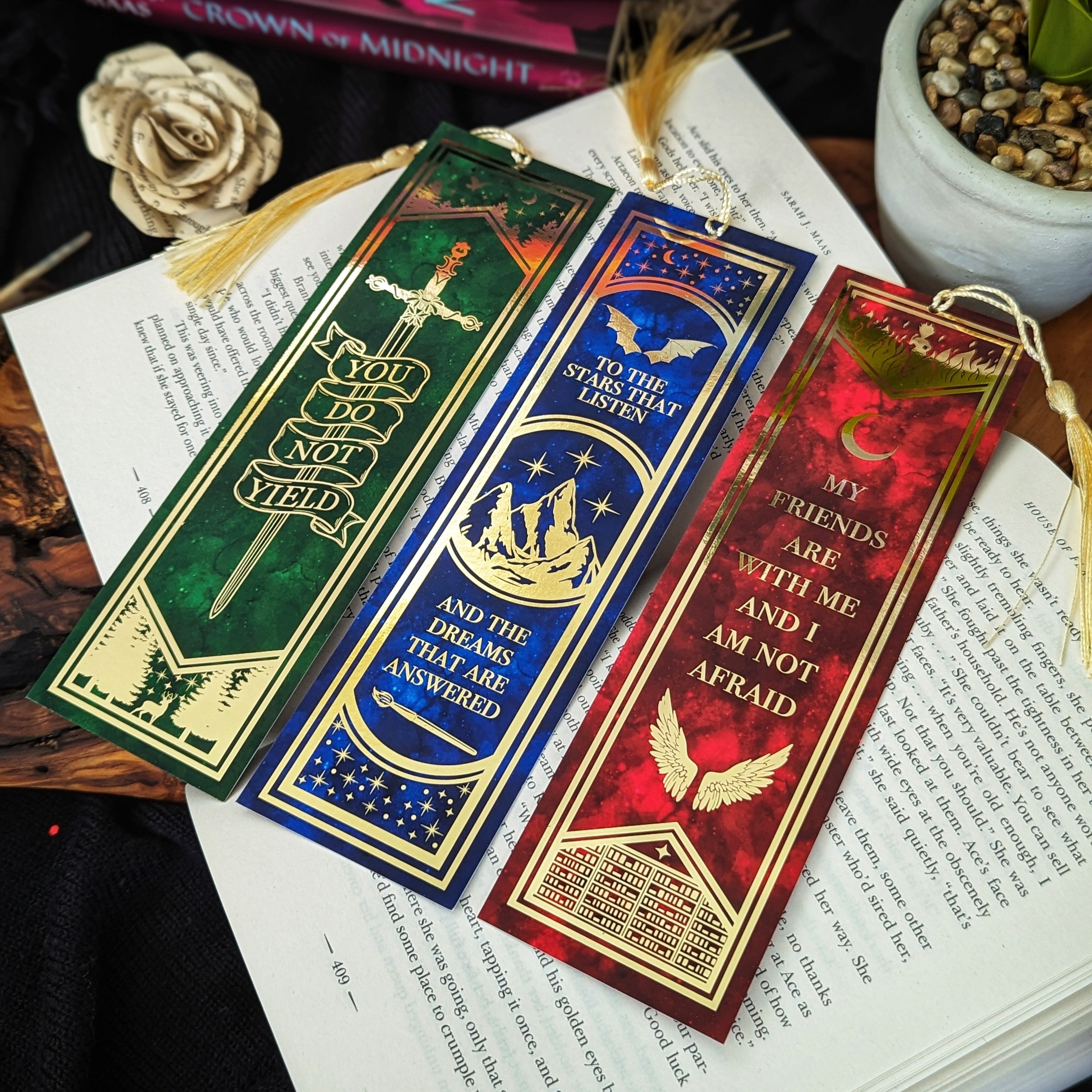 Sarah J Maas Gold Foiled Bookmark Set with Tassels | Gold Foiled Bookmark with Tassels | Sarah J Maas | Officially Licensed